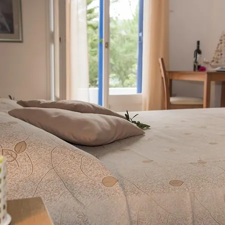Elena Apartments * Pollonia